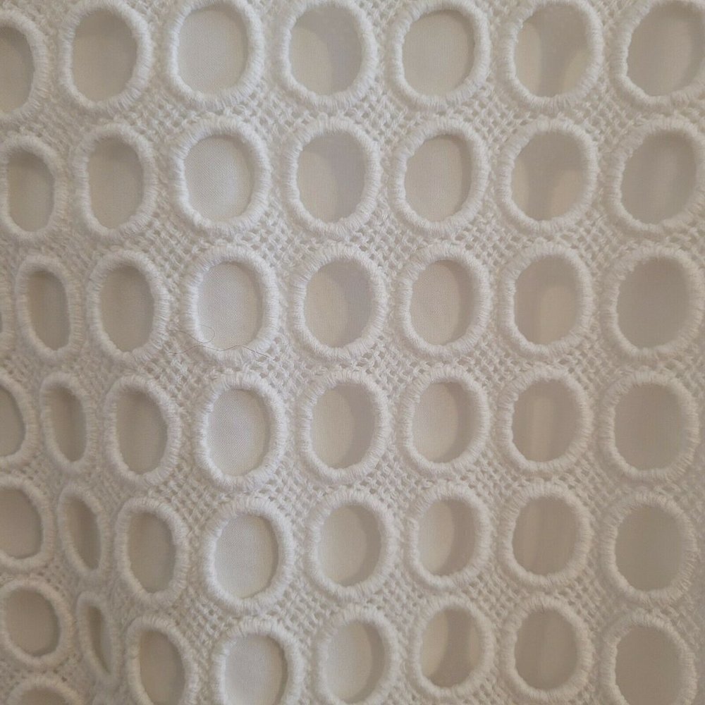 Banana Republic White Circle Lace Overlay Skirt - Picture 5 of 7